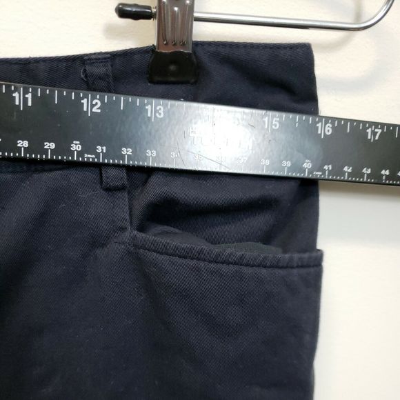 Women’s Studio Works Black Capris Sz 12 cotton blend 21 in inseam - Picture 4 of 7